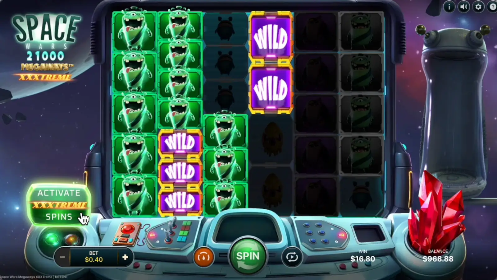 Space Wars Megaways XXXtreme Slot Stacked Symbols